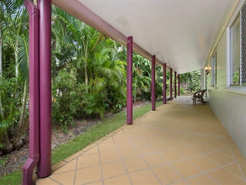 1 Rudder Street, Clifton Beach QLD 4879