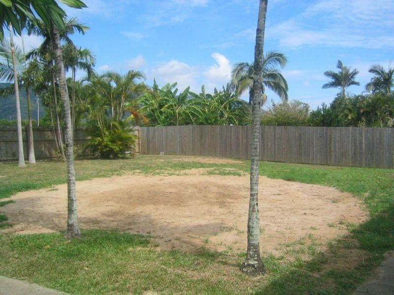 Trinity Beach QLD 4879