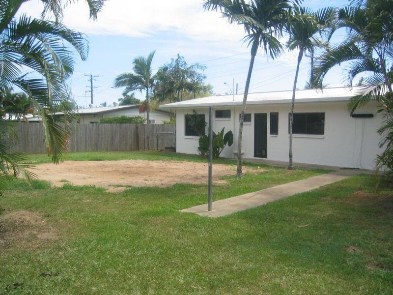 Trinity Beach QLD 4879