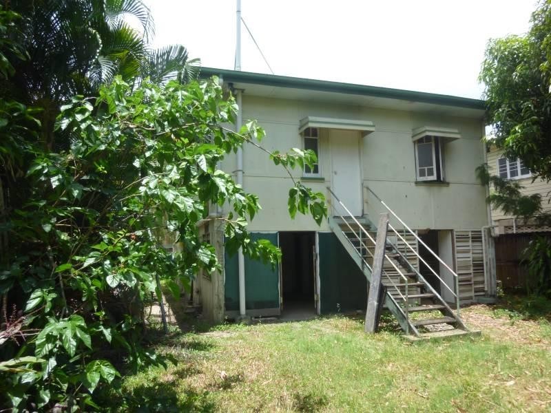 13 Boland Street, Westcourt QLD 4870