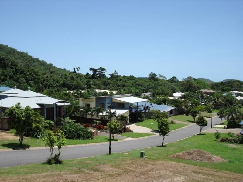 Palm Cove QLD 4879