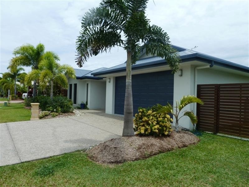 Kewarra Beach QLD 4879