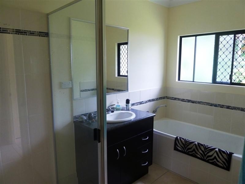 Kewarra Beach QLD 4879