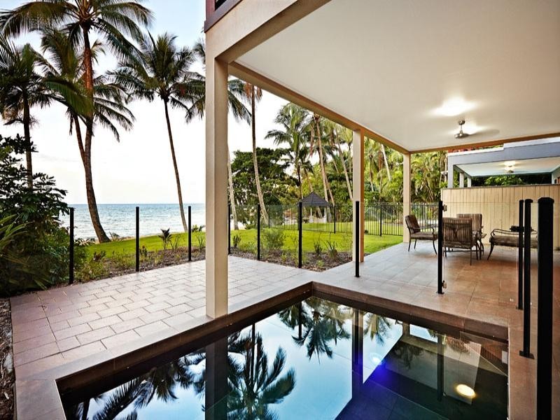 Trinity Beach QLD 4879