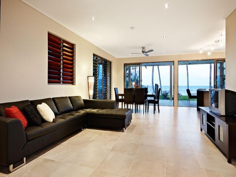 Trinity Beach QLD 4879