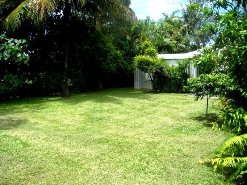 Trinity Beach QLD 4879