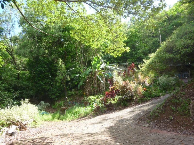 8 Tari Place, Trinity Beach QLD 4879