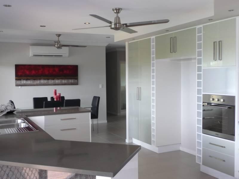 2 JABIRU Close, Smithfield QLD 4878