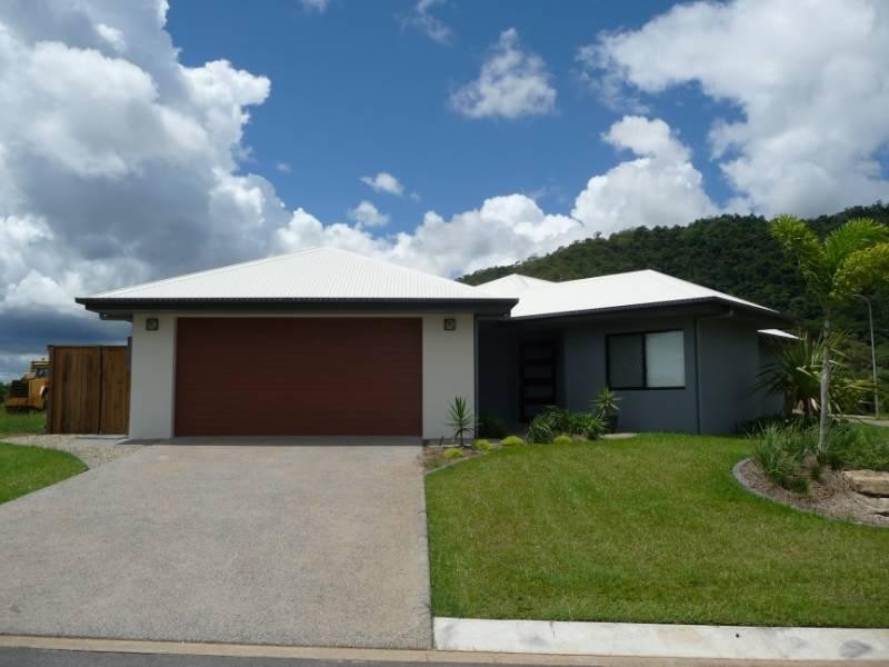 2 JABIRU Close, Smithfield QLD 4878