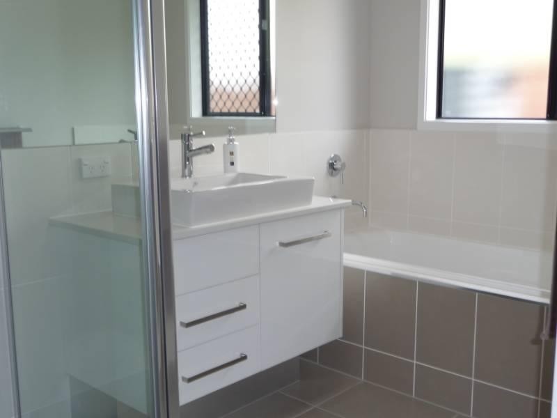 2 JABIRU Close, Smithfield QLD 4878