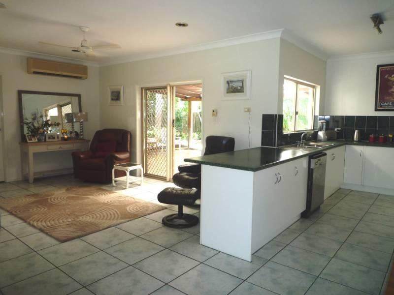 4 CYPREA Close, Trinity Beach QLD 4879