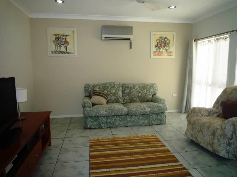 4 CYPREA Close, Trinity Beach QLD 4879