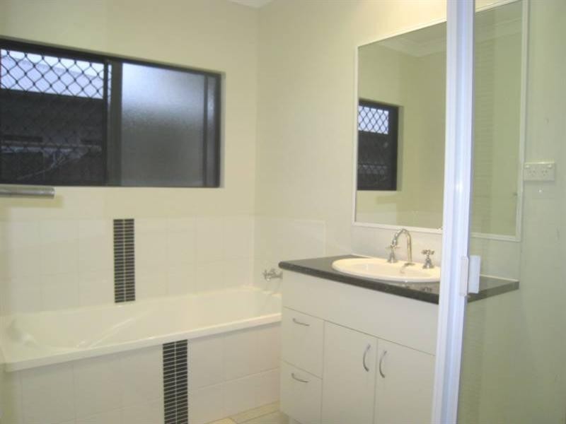 Kewarra Beach QLD 4879