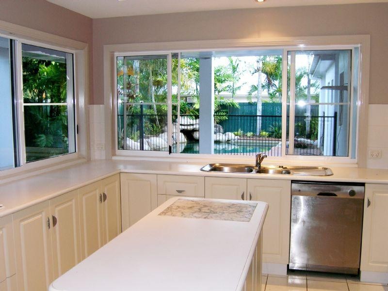 Clifton Beach QLD 4879