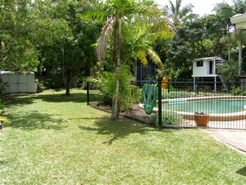 Clifton Beach QLD 4879