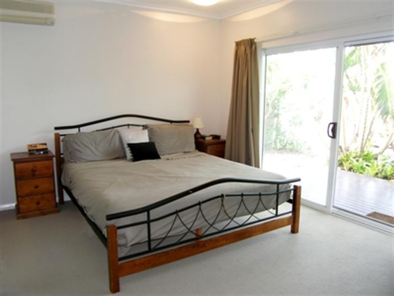 Clifton Beach QLD 4879