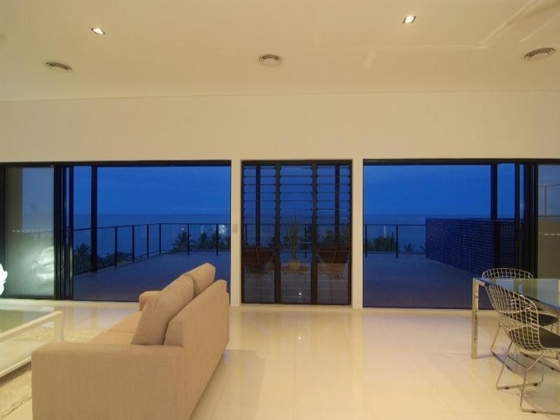 Trinity Beach QLD 4879