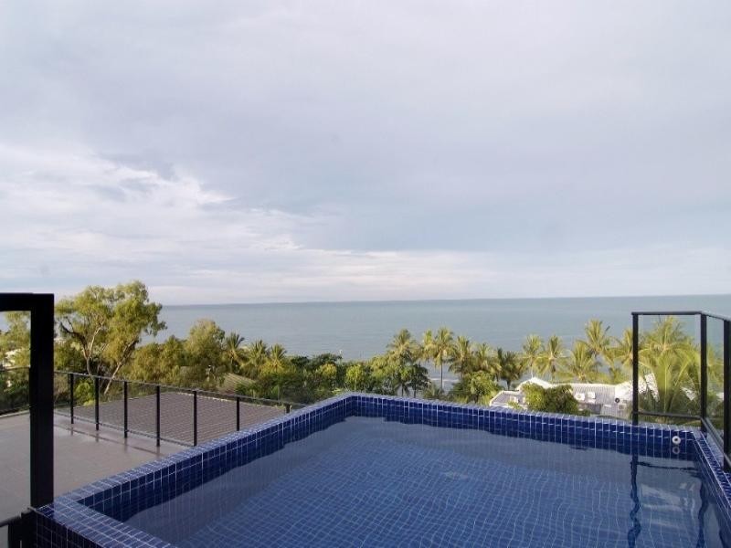 Trinity Beach QLD 4879