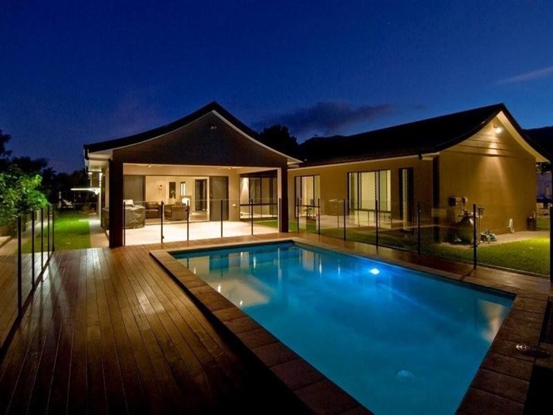 Kewarra Beach QLD 4879
