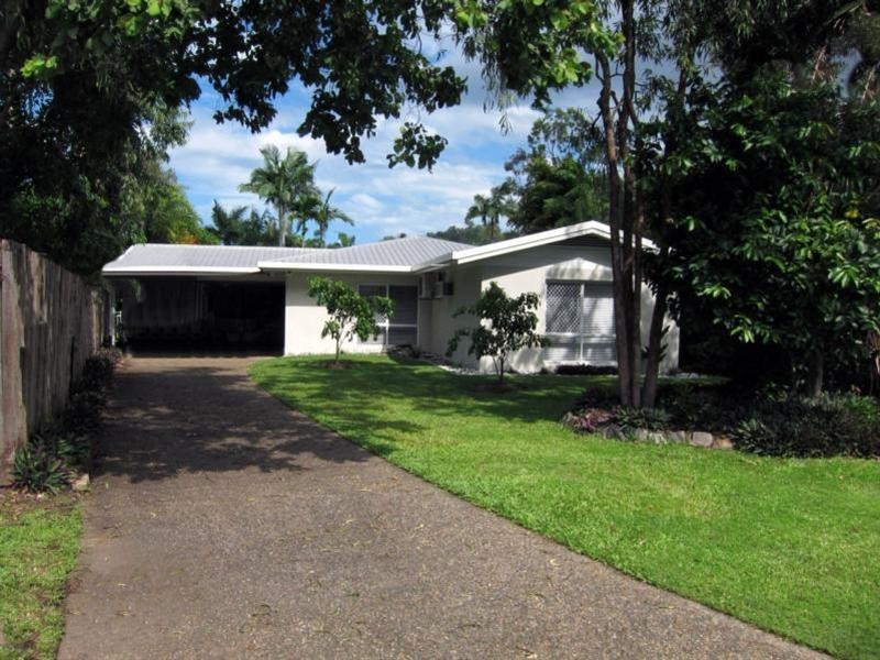 Trinity Beach QLD 4879