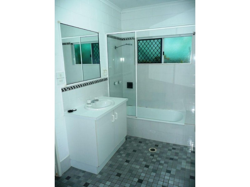 Kewarra Beach QLD 4879