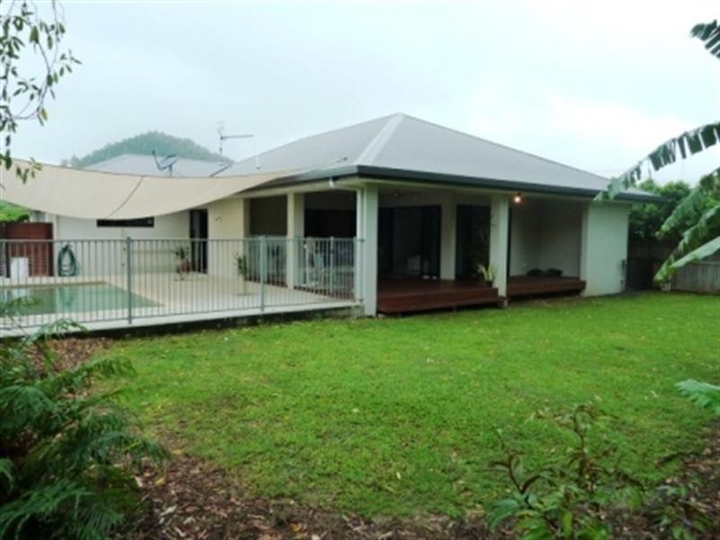 Trinity Beach QLD 4879