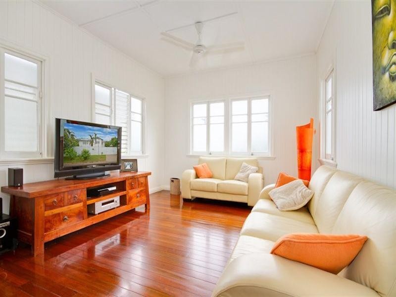 206 Woodward Street, Whitfield QLD 4870