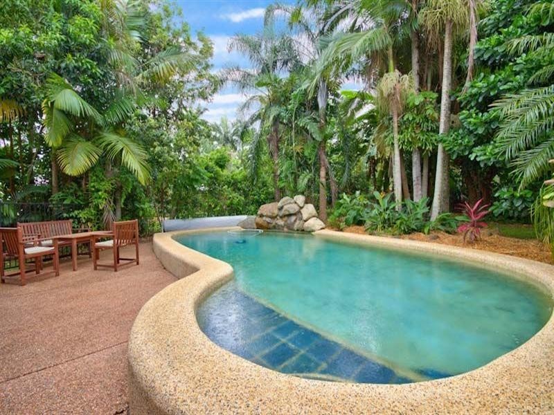 206 Woodward Street, Whitfield QLD 4870