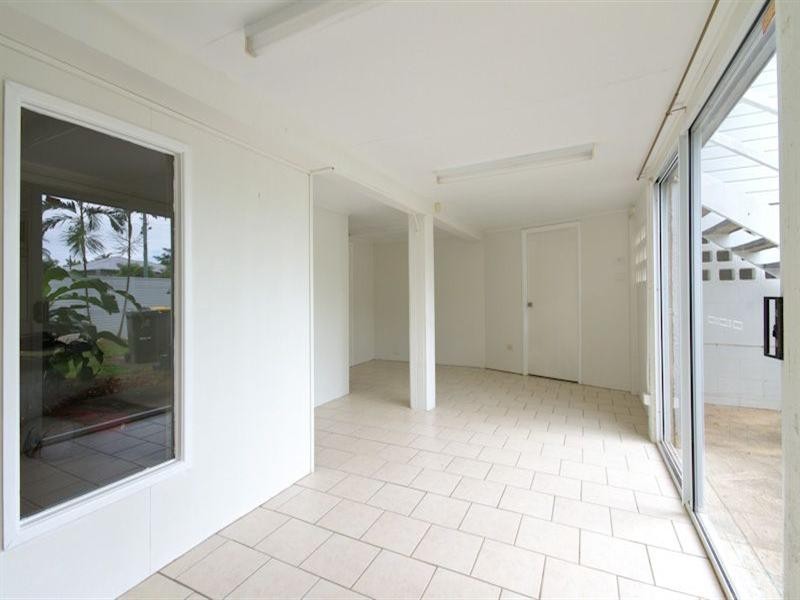 206 Woodward Street, Whitfield QLD 4870