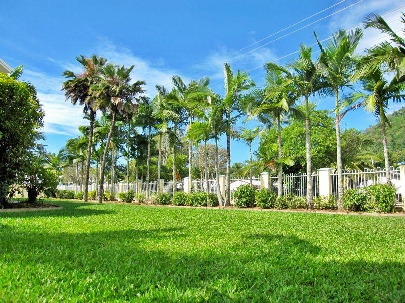 Trinity Beach QLD 4879