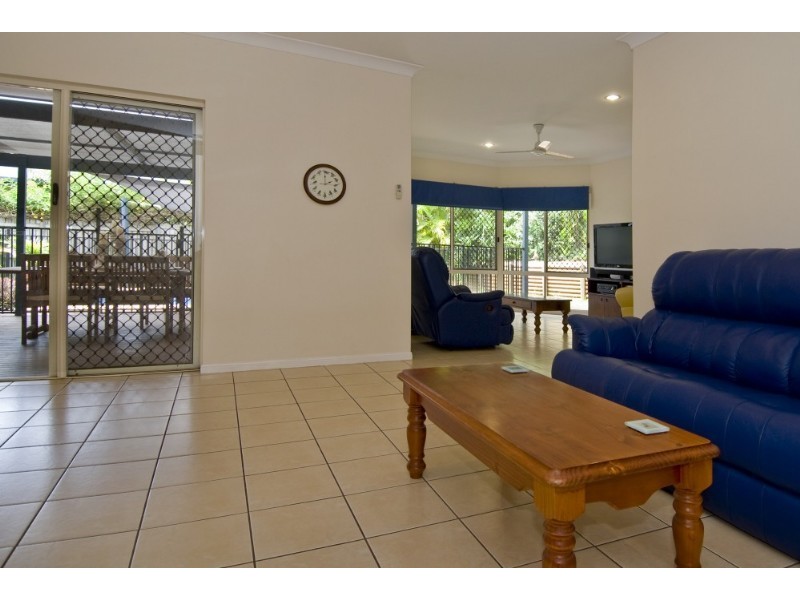 Trinity Beach QLD 4879