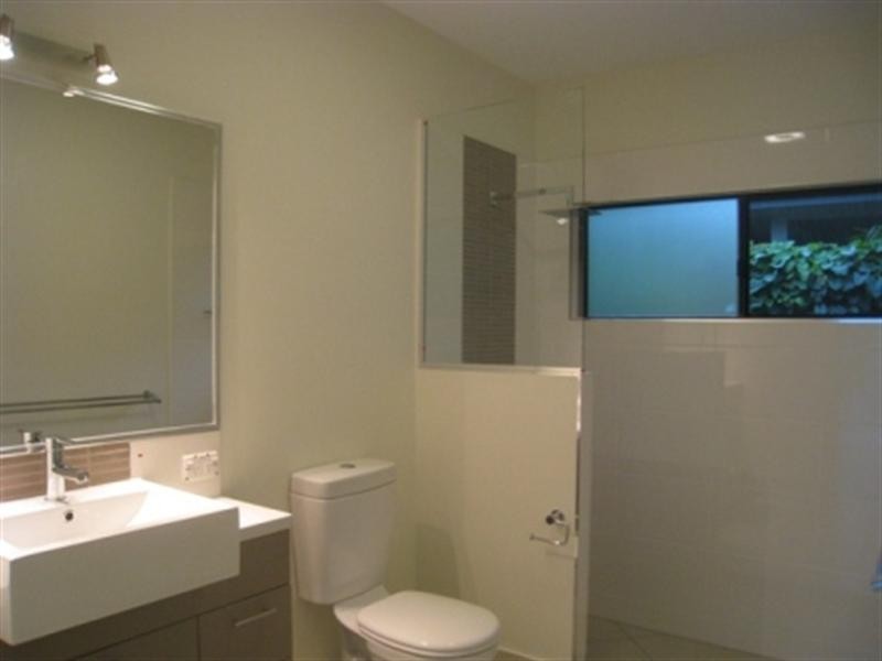 Palm Cove QLD 4879