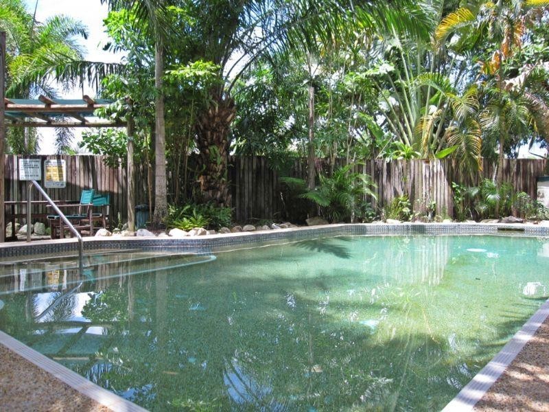 10/21 Poinciana Street, Holloways Beach QLD 4878