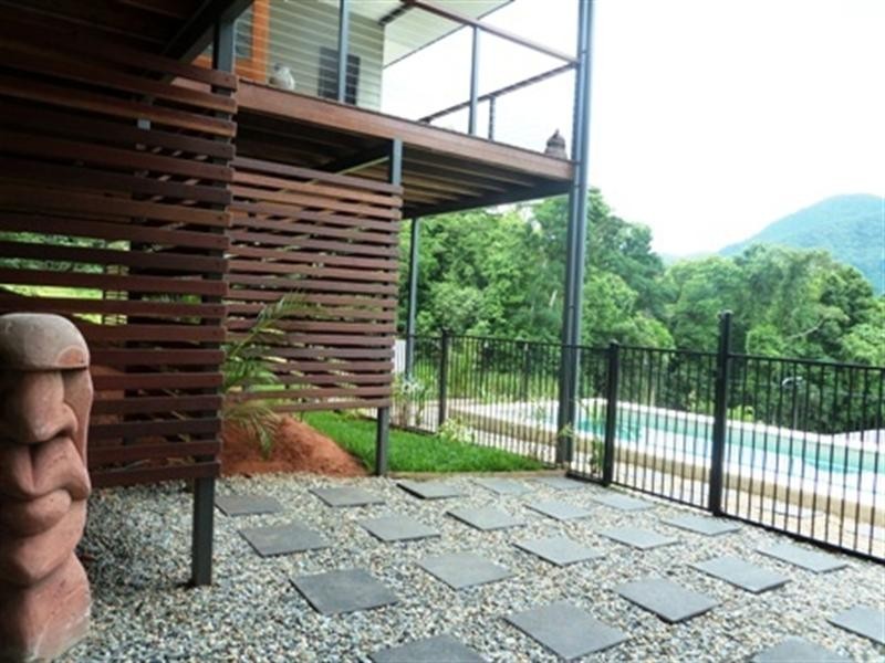 33 Lum Jim Street, Redlynch QLD 4870