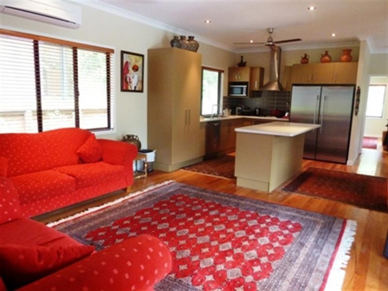 33 Lum Jim Street, Redlynch QLD 4870