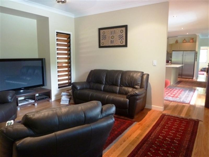 33 Lum Jim Street, Redlynch QLD 4870