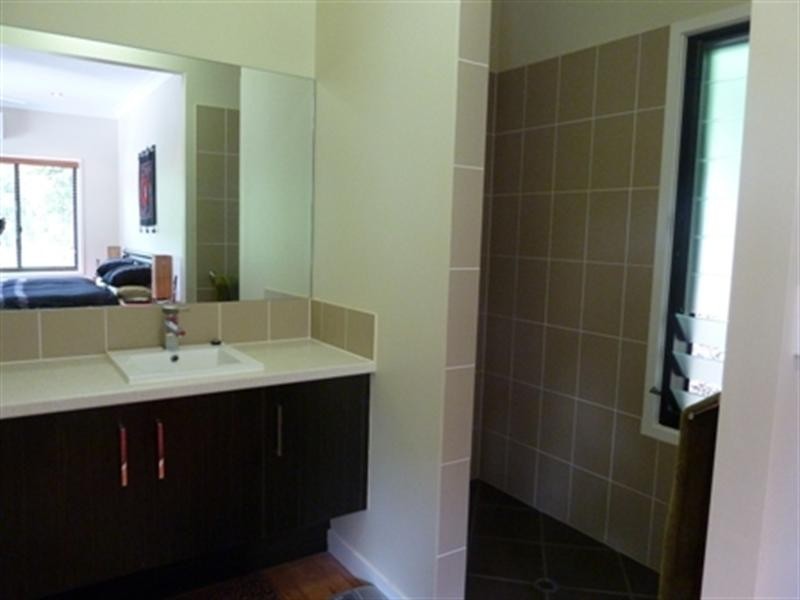 33 Lum Jim Street, Redlynch QLD 4870