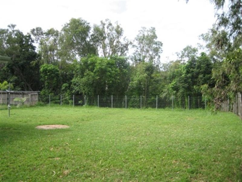 52 Baronia Crescent, Holloways Beach QLD 4878