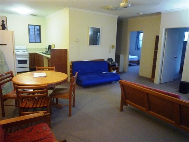 10/49 Digger Street, Cairns North QLD 4870