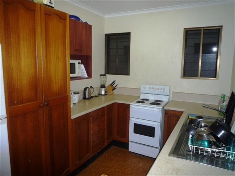 10/49 Digger Street, Cairns North QLD 4870