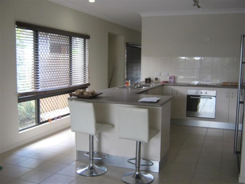 8B Vetiver Street, Trinity Park QLD 4879