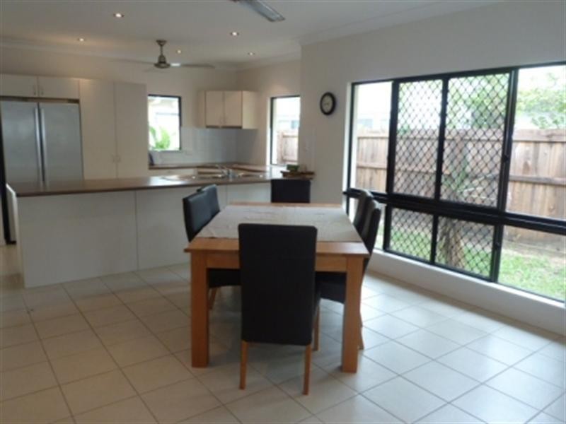 2 Helix Close, Clifton Beach QLD 4879