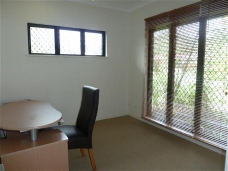 2 Helix Close, Clifton Beach QLD 4879