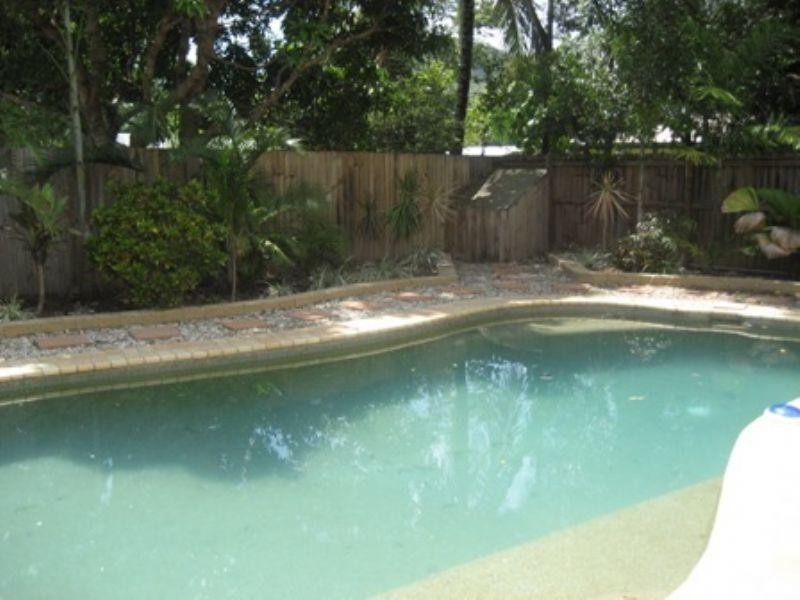 2/6 Simbai Close, Trinity Beach QLD 4879