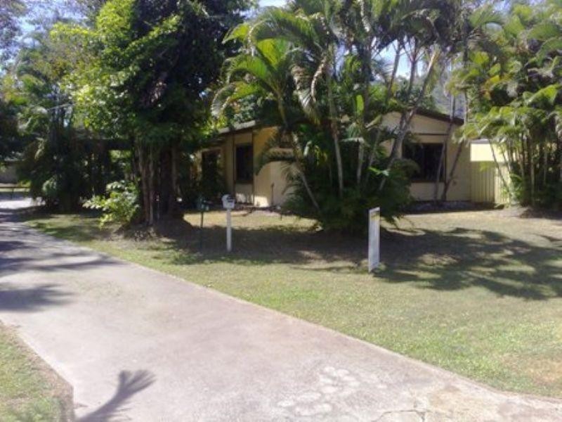 2/6 Simbai Close, Trinity Beach QLD 4879