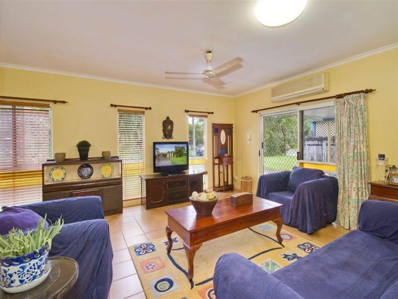 36 Magnolia Street, Holloways Beach QLD 4878