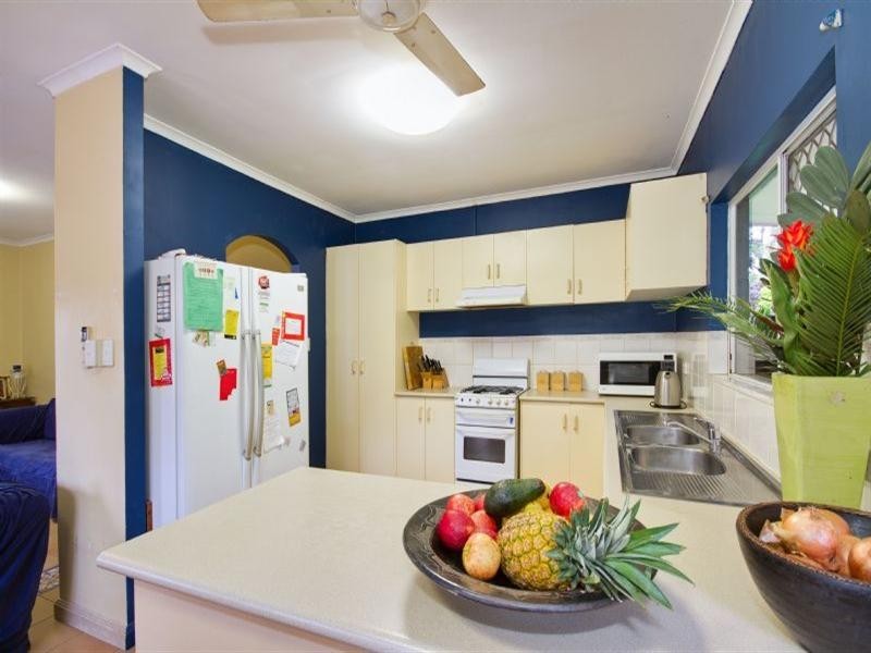 36 Magnolia Street, Holloways Beach QLD 4878