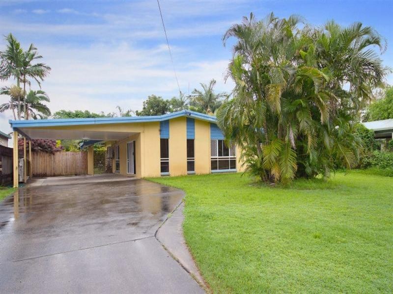 36 Magnolia Street, Holloways Beach QLD 4878