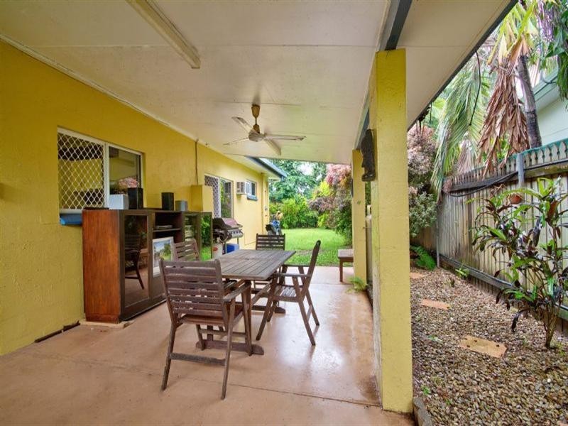 36 Magnolia Street, Holloways Beach QLD 4878