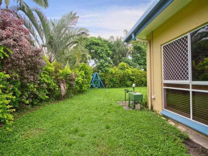 36 Magnolia Street, Holloways Beach QLD 4878
